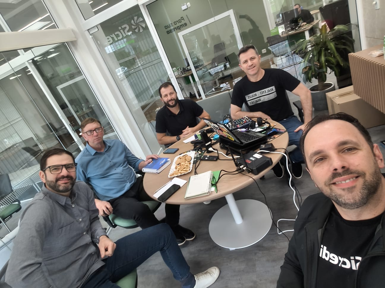 avar-sicredi-281025-2