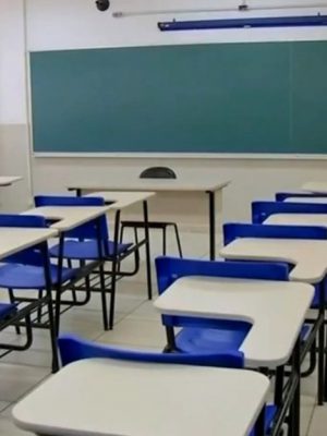 ampla-naovolta-escolas3