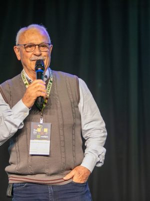 025a46f2-81d7-4b30-95e9-d480f1d51c19