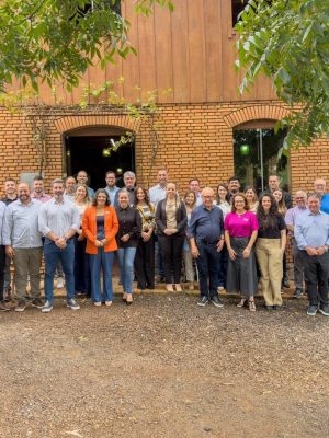 e812d324-93c6-405a-be93-8ff089b78659